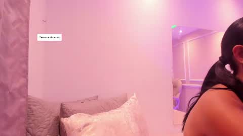 Snapshot of maia_lion chatting on July 10, 2026, 11:24 am Maia online show from July 10, 2026, 11:24 am