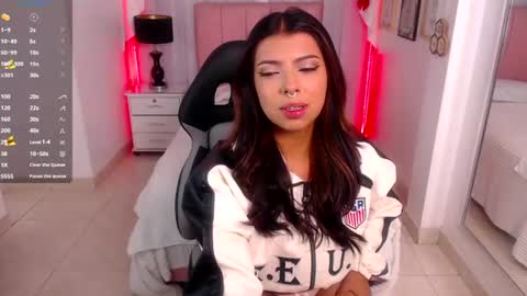 Maia Reficco online show from July 4, 2026, 12:44 pm