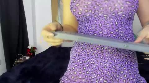 Snapshot of maia_stark_ chatting on February 11, 2025, 9:09 am Maia Stark online show from February 11, 2025, 9:09 am