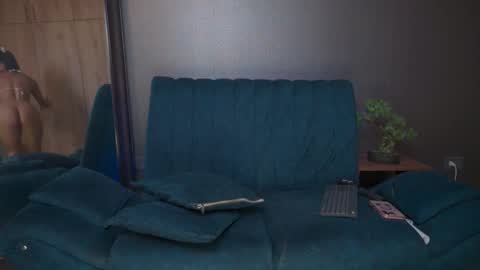 Snapshot of maia_stark_ chatting on November 14, 2025, 2:43 am Maia Stark online show from November 14, 2025, 2:43 am