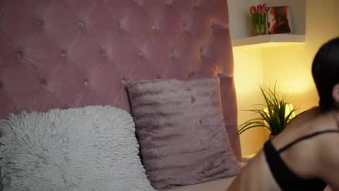 Snapshot of maiamini chatting on September 26, 2025, 7:29 pm Maia online show from September 26, 2025, 7:29 pm