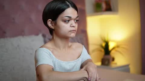 Snapshot of maiamini chatting on October 7, 2025, 8:17 pm Maia online show from October 7, 2025, 8:17 pm