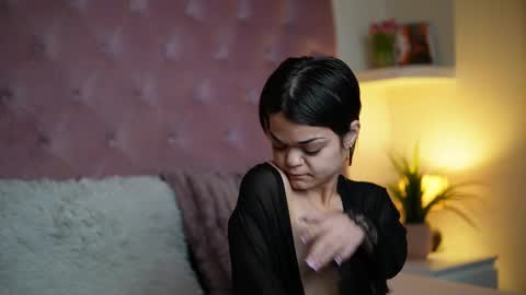 Snapshot of maiamini chatting on October 11, 2025, 11:03 pm Maia online show from October 11, 2025, 11:03 pm