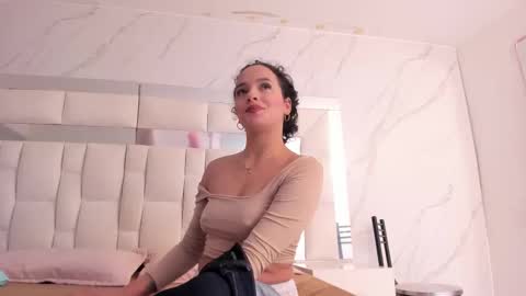 Snapshot of maiapark chatting on December 21, 2025, 1:40 pm Maia online show from December 21, 2025, 1:40 pm