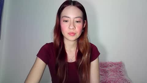 Snapshot of maiarosse_ chatting on October 28, 2025, 1:53 am MaiaRosse online show from October 28, 2025, 1:53 am