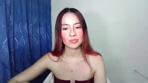 Snapshot of maiarosse_ chatting on December 14, 2025, 10:25 pm MaiaRosse online show from December 14, 2025, 10:25 pm