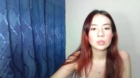 Snapshot of maiarosse_ chatting on December 18, 2025, 3:12 am MaiaRosse online show from December 18, 2025, 3:12 am