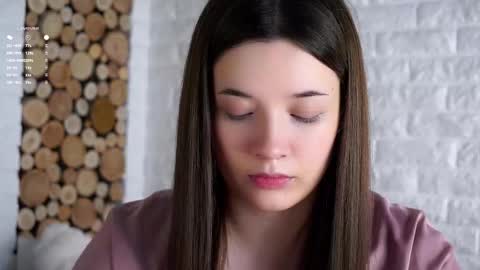 Lucy online show from September 19, 2025, 1:40 am