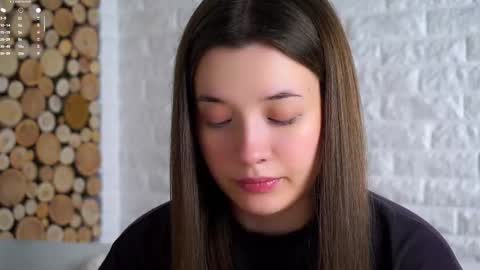 Lucy online show from November 13, 2025, 3:05 am