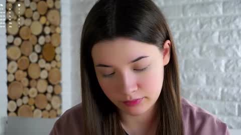 Lucy online show from December 17, 2025, 2:17 am