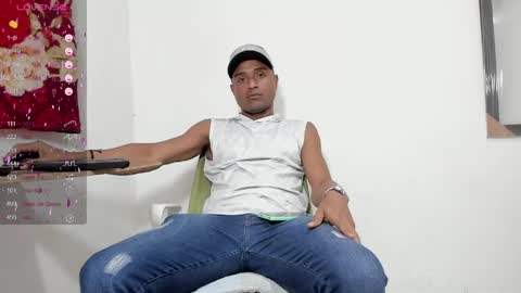 Snapshot of maik_alen chatting on May 13, 2026, 4:59 pm . Maik Alen . online show from May 13, 2026, 4:59 pm