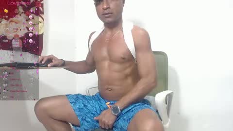 Snapshot of maik_alen chatting on May 25, 2026, 1:11 am . Maik Alen . online show from May 25, 2026, 1:11 am