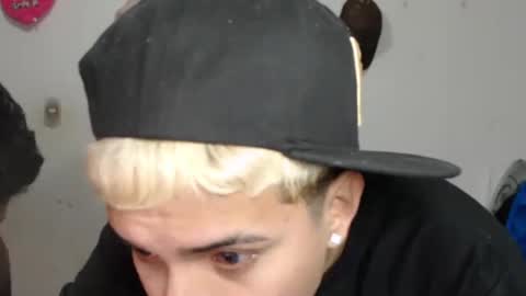 Snapshot of maikjameshot chatting on November 26, 2025, 5:30 am maikjameshot online show from November 26, 2025, 5:30 am