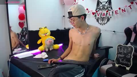 Snapshot of maiky_cooper chatting on February 13, 2025, 6:09 am Maiky Cooper online show from February 13, 2025, 6:09 am