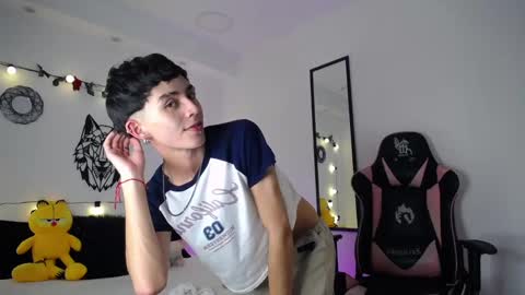 Snapshot of maiky_cooper chatting on February 20, 2025, 8:39 am Maiky Cooper online show from February 20, 2025, 8:39 am