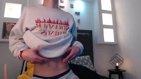 Snapshot of maiky_cooper chatting on March 5, 2025, 7:38 am Maiky Cooper online show from March 5, 2025, 7:38 am