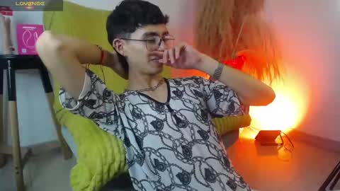 Snapshot of maiky_cooper chatting on September 10, 2025, 4:07 pm Maiky Cooper online show from September 10, 2025, 4:07 pm