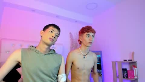 Snapshot of maiky_cooper chatting on November 10, 2025, 9:03 pm Maiky Cooper online show from November 10, 2025, 9:03 pm