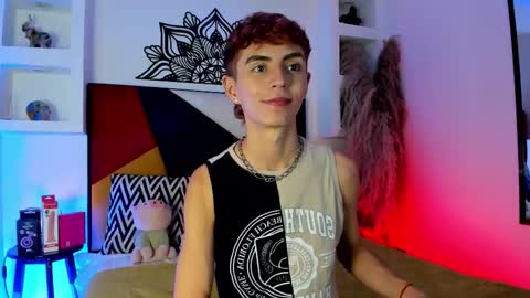 Snapshot of maiky_cooper chatting on November 15, 2025, 8:38 pm Maiky Cooper online show from November 15, 2025, 8:38 pm