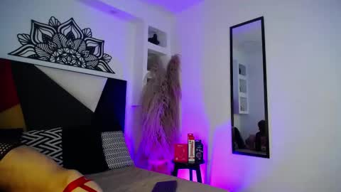 Snapshot of maiky_cooper chatting on November 30, 2025, 3:54 am Maiky Cooper online show from November 30, 2025, 3:54 am