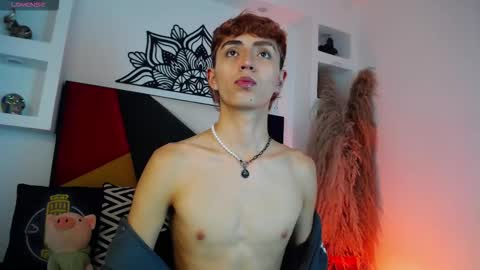 Snapshot of maiky_cooper chatting on November 30, 2025, 8:35 pm Maiky Cooper online show from November 30, 2025, 8:35 pm