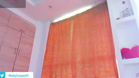 maiky_cooper01 online show from April 27, 2026, 4:05 pm