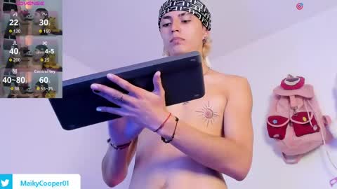 maiky_cooper01 online show from May 13, 2026, 8:27 pm