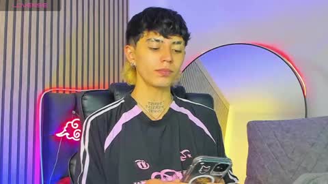 maiky_cooper01 online show from June 4, 2026, 7:14 am