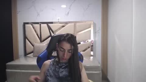 Snapshot of maily_a_ chatting on October 23, 2025, 3:06 am Maily online show from October 23, 2025, 3:06 am