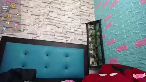  MAILY CAN  online show from November 5, 2025, 1:00 pm