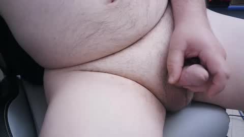 Snapshot of mainttech chatting on December 13, 2025, 9:53 pm Gilly online show from December 13, 2025, 9:53 pm