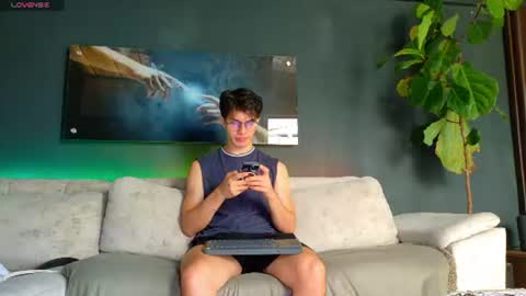 Bastian Arslan online show from June 25, 2026, 2:32 pm
