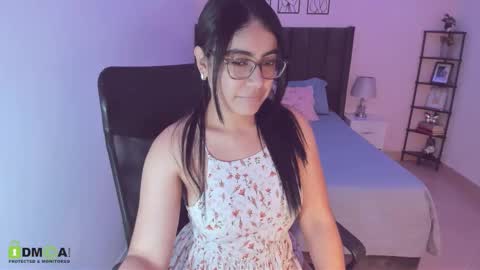 Snapshot of maite_kanes chatting on November 19, 2025, 4:56 am Maite online show from November 19, 2025, 4:56 am