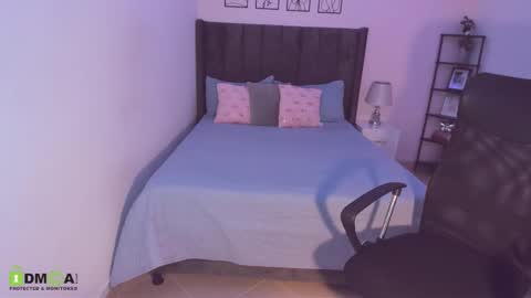 Snapshot of maite_kanes chatting on November 21, 2025, 9:46 pm Maite online show from November 21, 2025, 9:46 pm