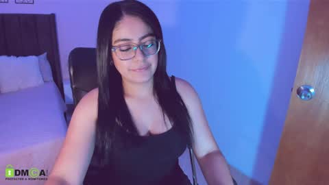 Snapshot of maite_kanes chatting on May 12, 2026, 9:56 pm Maite online show from May 12, 2026, 9:56 pm