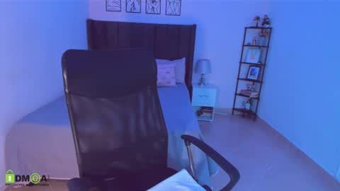 Snapshot of maite_kanes chatting on May 16, 2026, 11:36 pm Maite online show from May 16, 2026, 11:36 pm