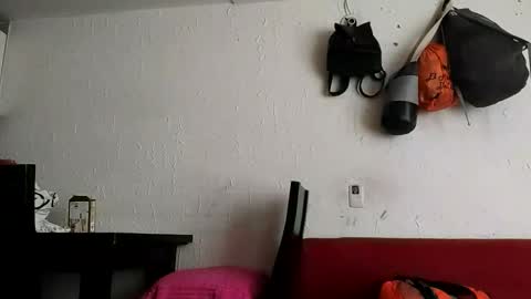 MAITE STONE1 online show from January 11, 2026, 4:12 pm