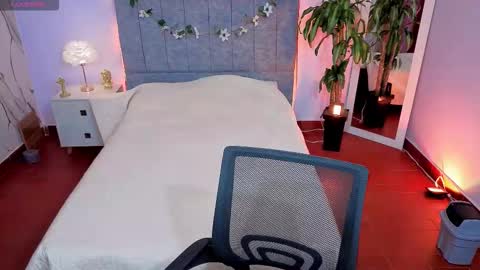 MAITE STONE1 online show from February 26, 2026, 3:16 am