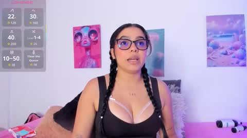 mai  online show from December 17, 2025, 6:47 pm