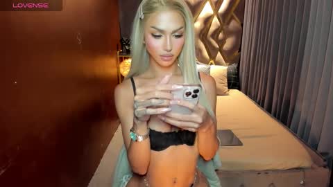 Snapshot of majestictspatty chatting on October 21, 2025, 7:20 am Patty Grey online show from October 21, 2025, 7:20 am