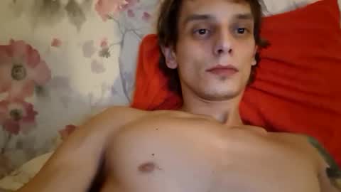 Snapshot of majlosustik chatting on December 7, 2024, 11:45 pm majlosustik online show from December 7, 2024, 11:45 pm