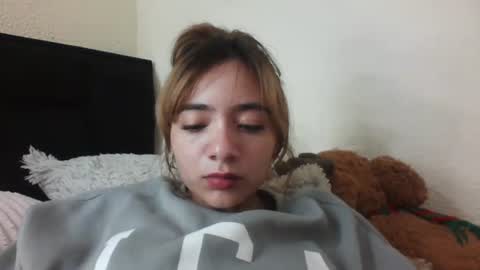 majo_gomezz online show from September 19, 2025, 11:38 pm