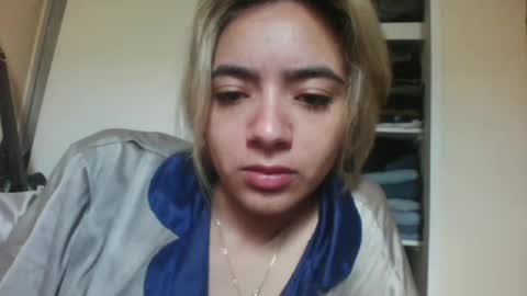 majo_gomezz online show from November 8, 2025, 6:18 pm
