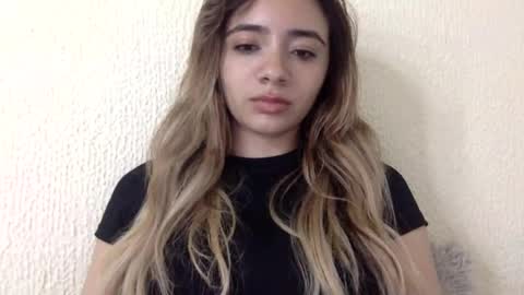 Snapshot of majo_gomezz chatting on June 13, 2026, 4:21 am majo_gomezz online show from June 13, 2026, 4:21 am