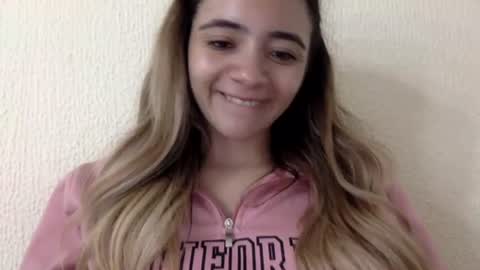majo_gomezz online show from June 20, 2026, 12:03 am