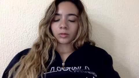 majo_gomezz online show from July 7, 2026, 5:43 am