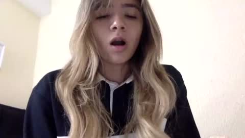 majo_gomezz online show from August 2, 2026, 2:10 am