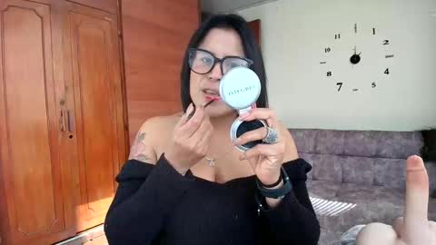 Snapshot of majo_soussa chatting on June 1, 2026, 1:24 pm Majo Soussa online show from June 1, 2026, 1:24 pm
