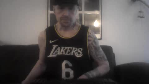 Snapshot of majorxoxo chatting on April 2, 2026, 6:33 am majorxoxo online show from April 2, 2026, 6:33 am