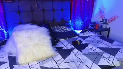 Celeste Bonet  online show from October 31, 2025, 11:44 am